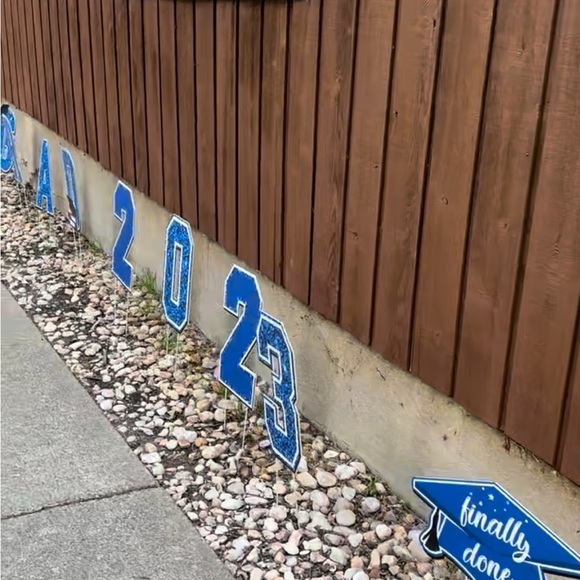 2023 Graduation Decorations - Picture 2 of 2